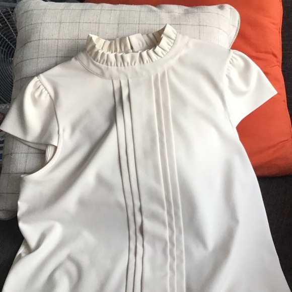 Ann Taylor Cream Formal top. - Picture 1 of 5